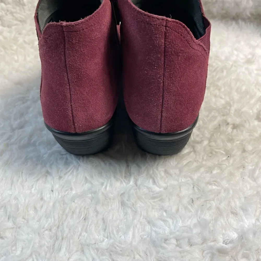 SKECHERS PARALLEL - DITTO LEATHER SUEDE BURGUNDY  WEDGE ANKLE BOOTS SZ10